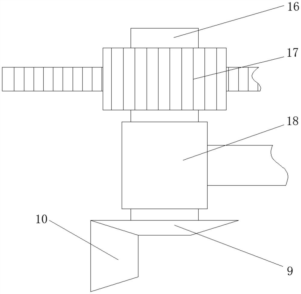 Digging bucket convenient for angle adjustment and used for agricultural machinery soil shoveling