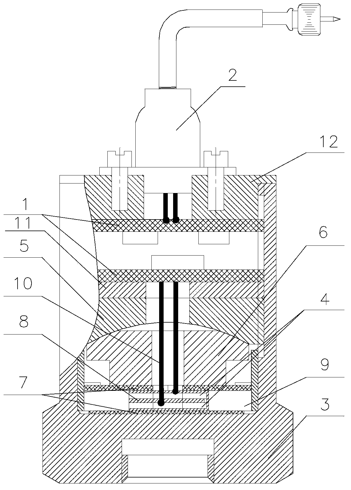 Integrated grounding piezoelectric fuze