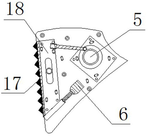 A kind of food granulation device with multi-stage crushing inner cavity structure