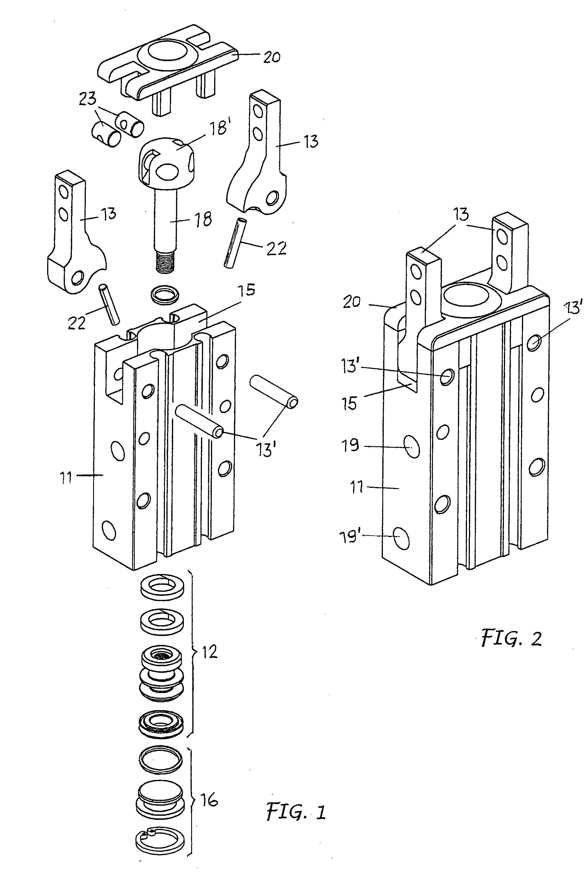 Angular pneumatic gripper