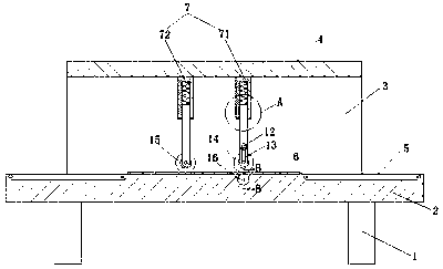 Peeling device of wicker raw material for wickerwork products