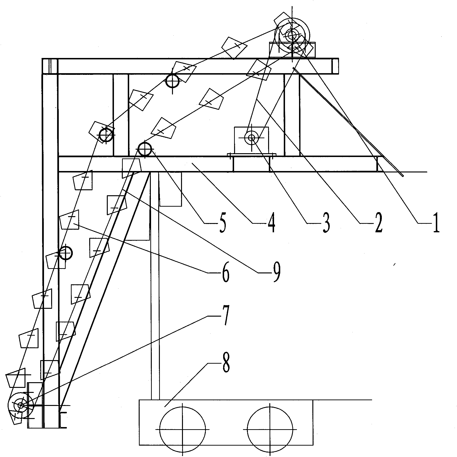 Mud-cleaning bucket machine special for underground railway channel