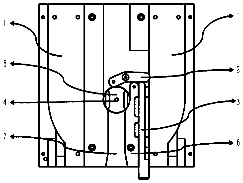 CD-type chip clamping mechanism for centrifugal microfluidics