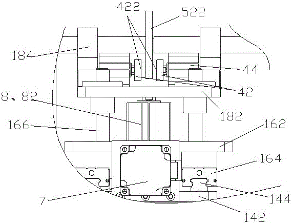 Sheet workpiece transferring device with anti-skidding structure