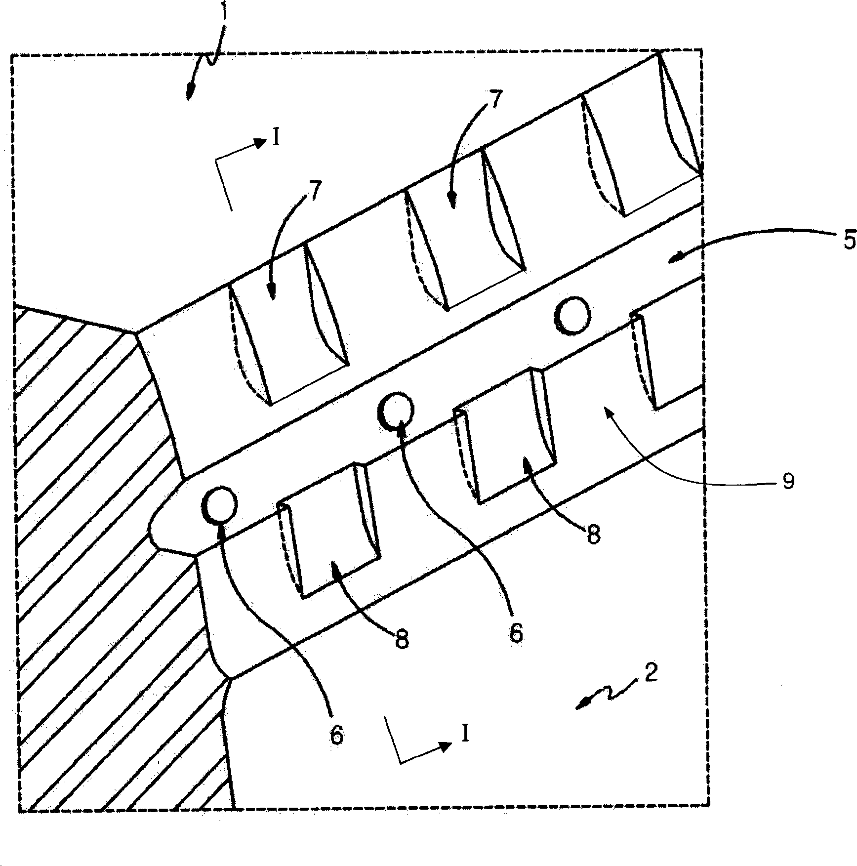 Tyre with heat radiation slot formed on the tyre shoulder for automobile