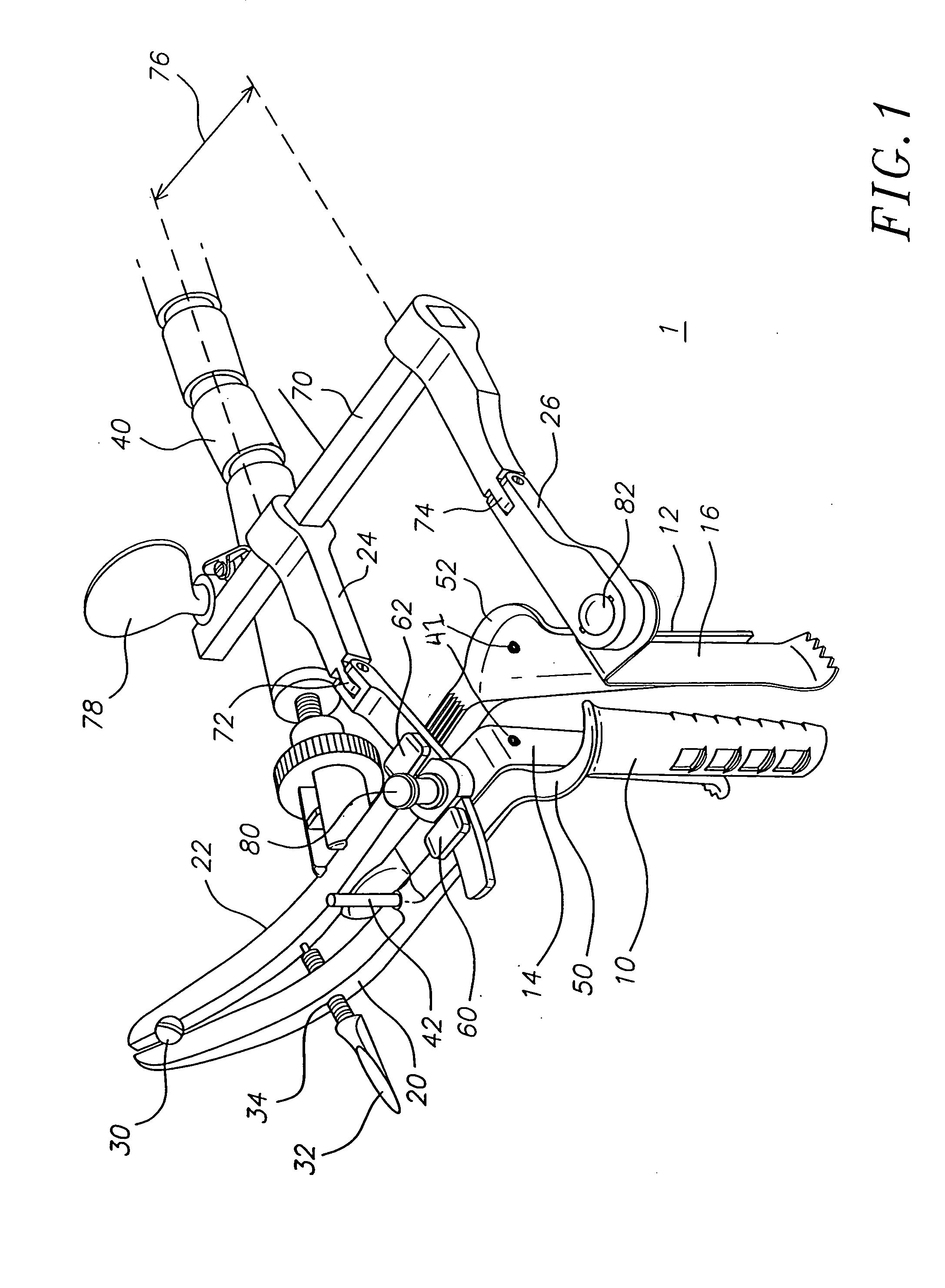 Four-blade surgical speculum