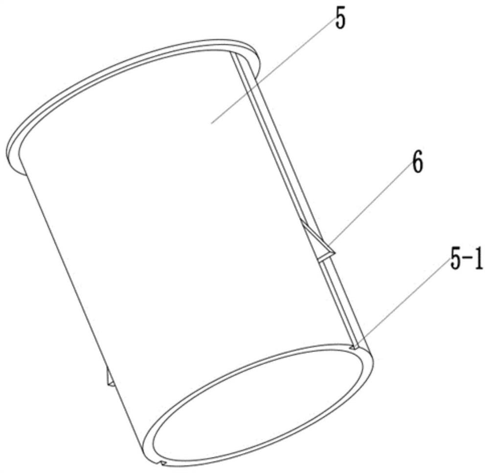 Active paddy field weeding device with self-adaptive weeding strength