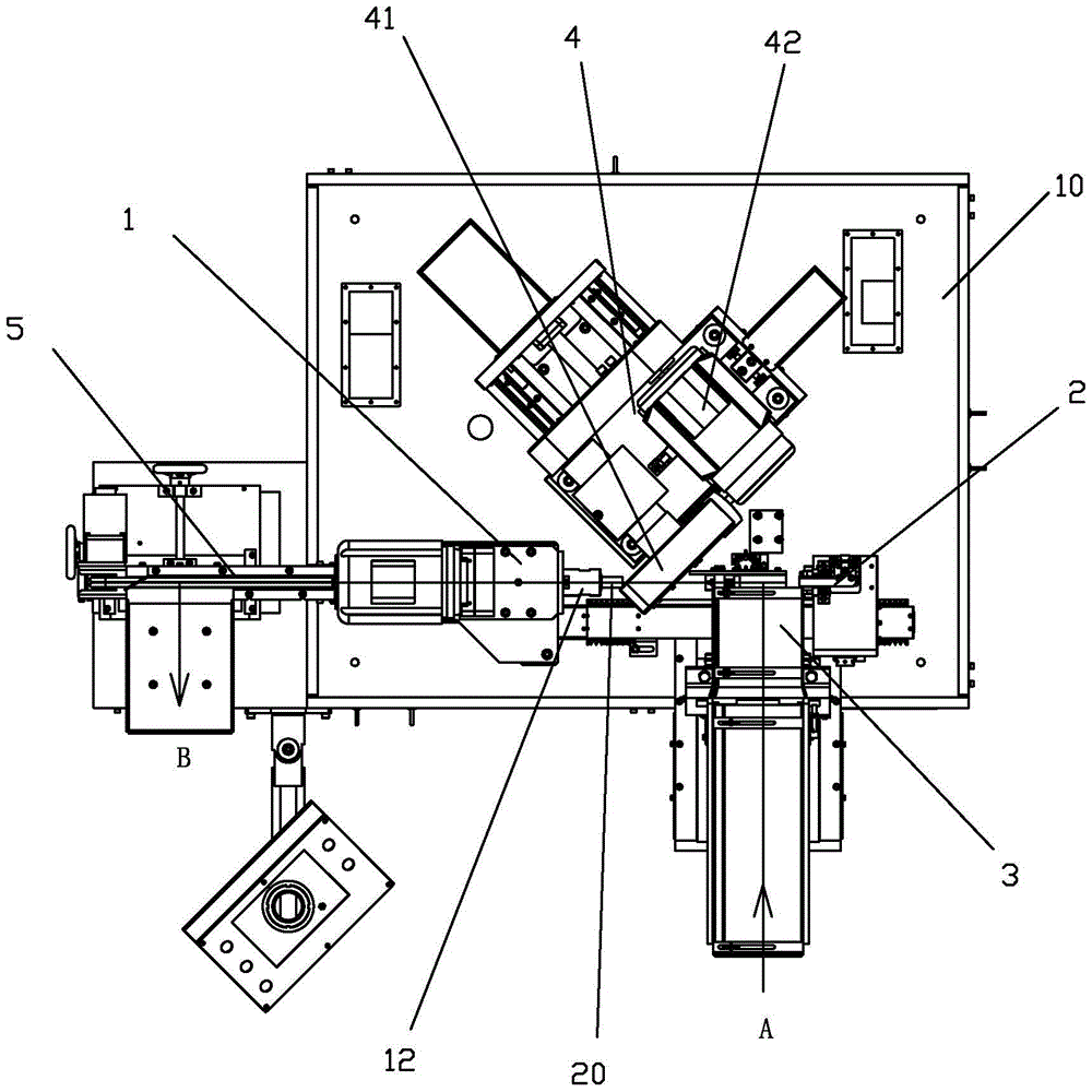 A linear feeding and discharging mechanism of a bar material automatic chamfering machine