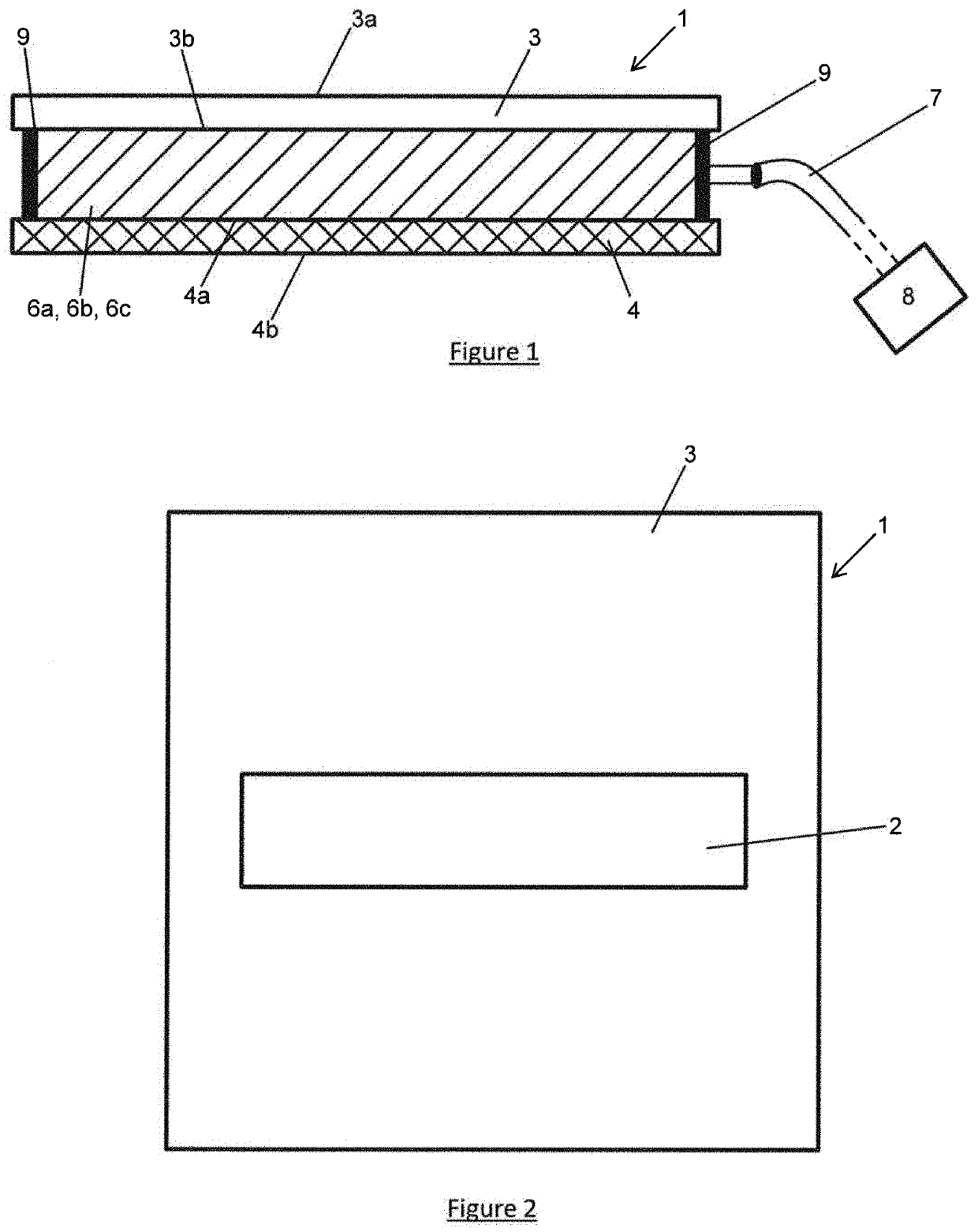 Assembly comprising a suction device suitable for being placed on a wound and/or an incision