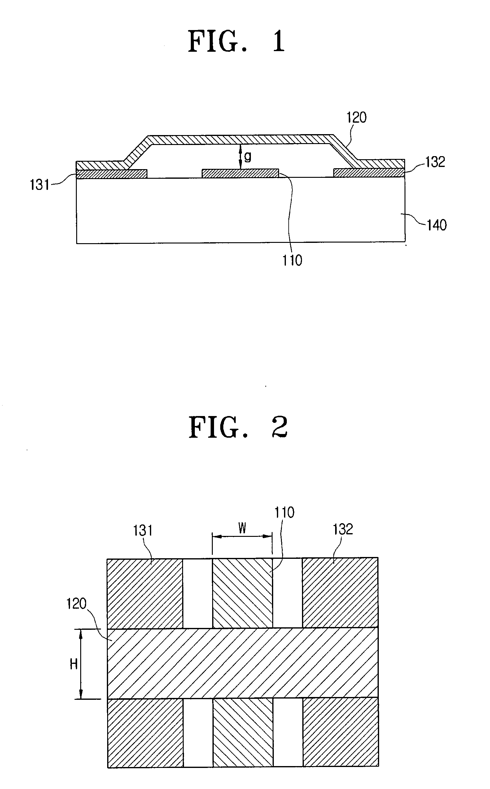 Device for detecting voltage and analog-to-digital converter (ADC) using the same