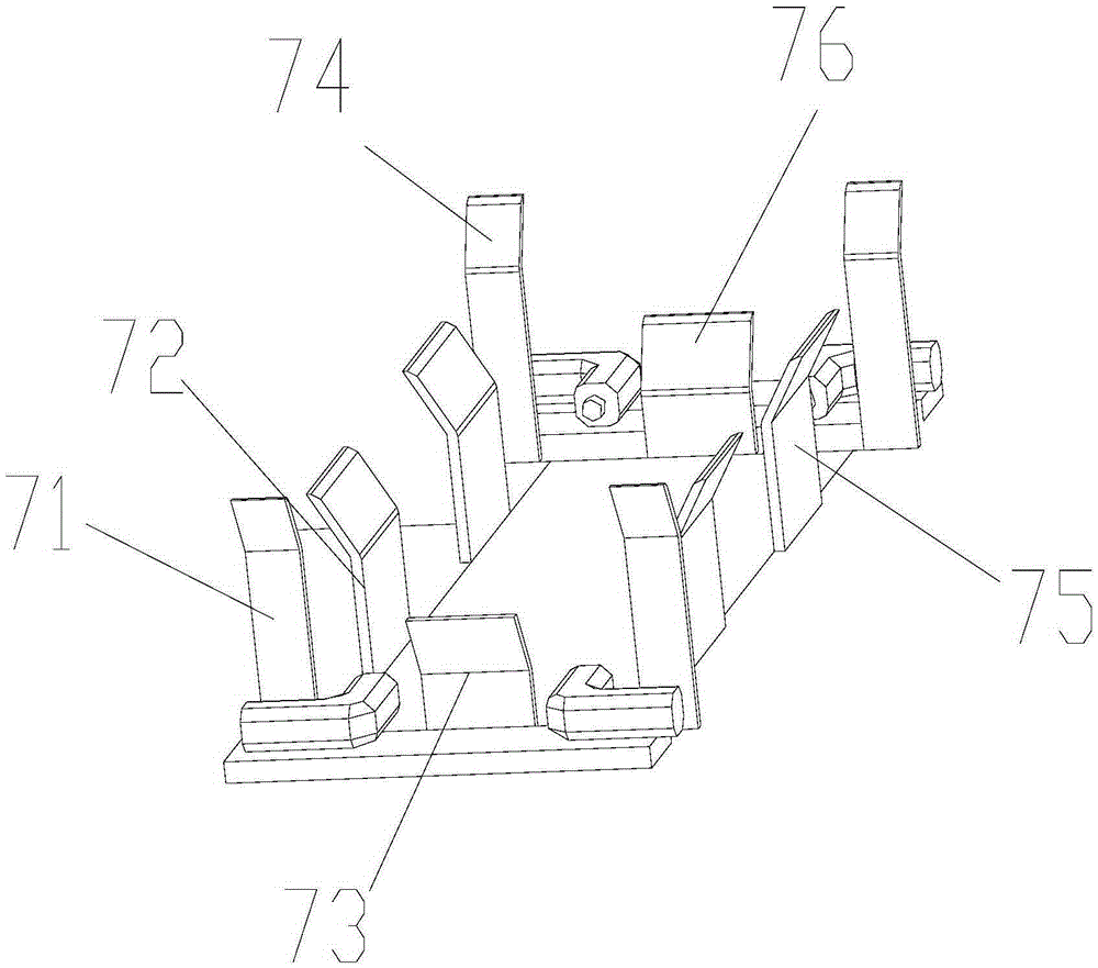 Box folding device