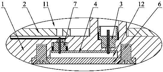 Tile type TR module capable of realizing radio-frequency signal vertical transmission