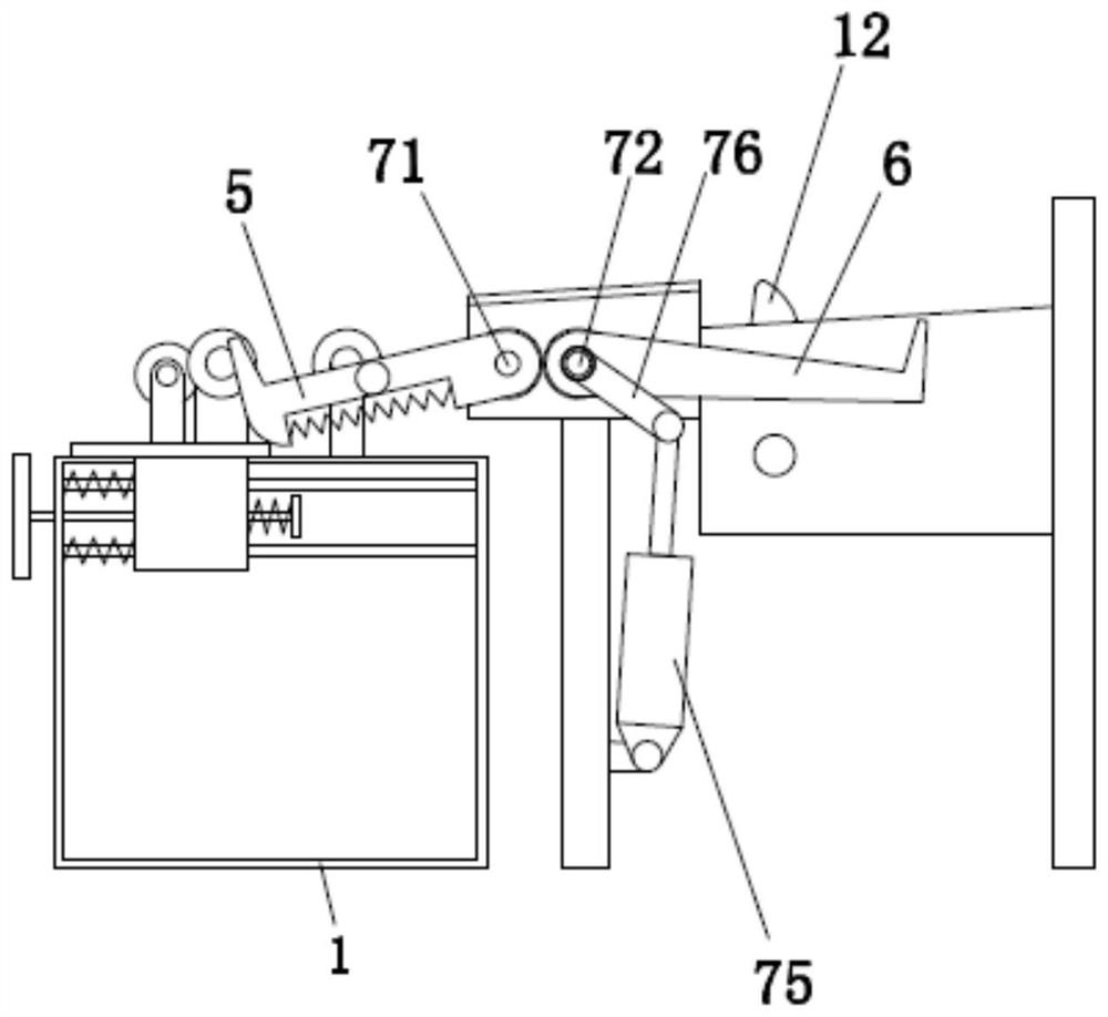 Austenitic stainless steel pipe anti-falling feeding mechanism