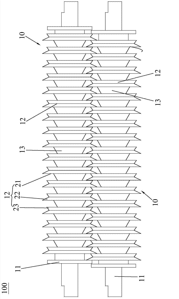 Paper shredding blade, cutting-type paper shredding tools and a cutting-type paper shredding mechanism