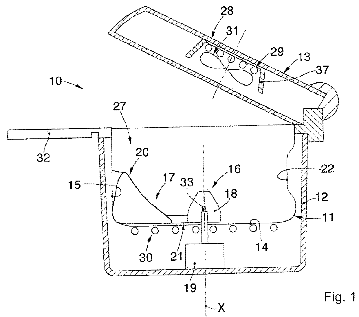 Apparatus with a mixing device for cooking food