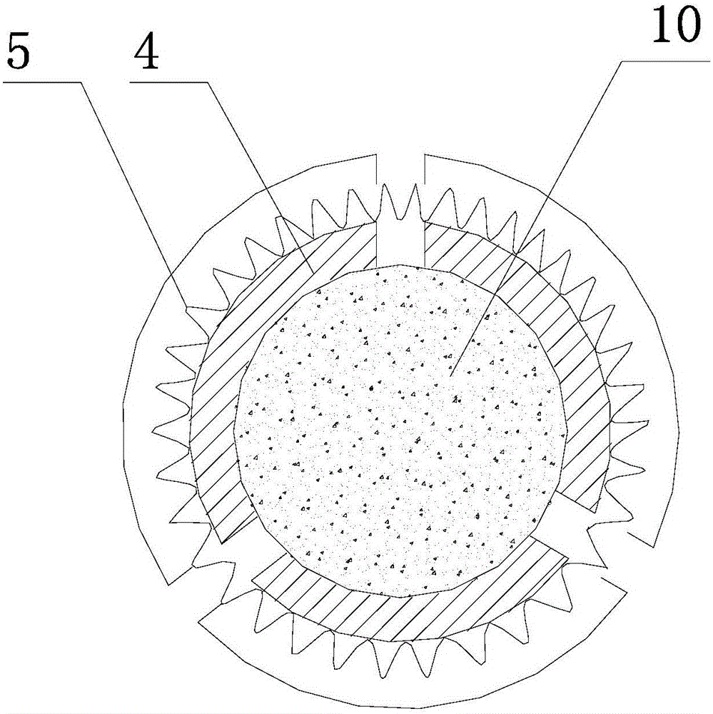 Automatic compensation type gapless well mouth sealing device