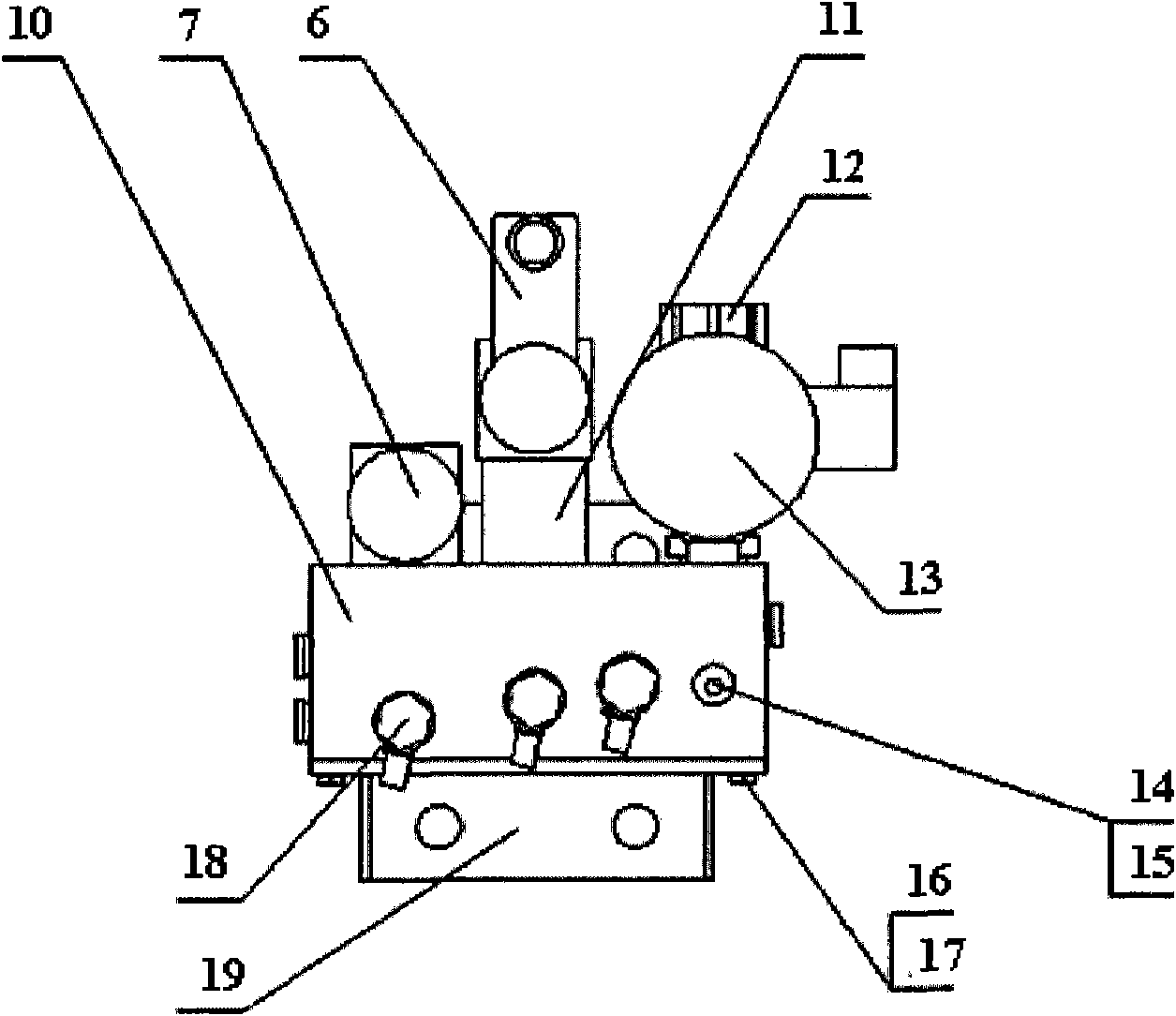 Manual priority tractor self-steering method and device