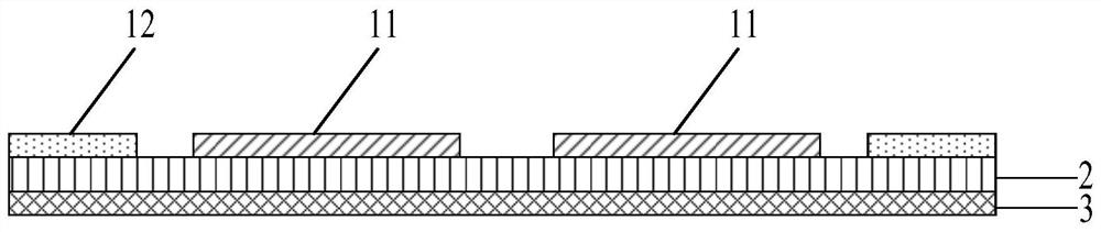 Circularly polarized microstrip antenna and antenna array