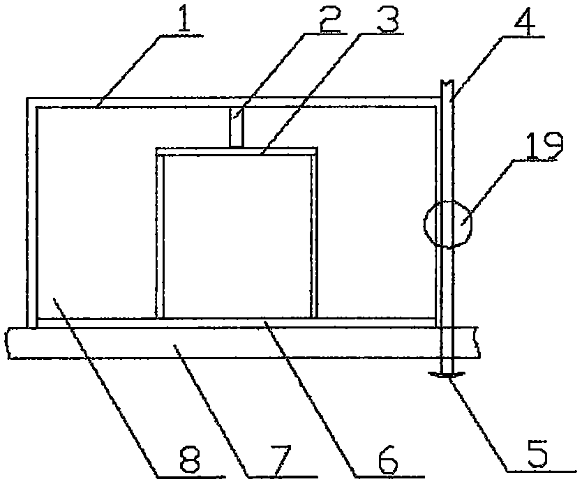 Cage device convenient for enabling chicken flocks to go out of cage and making preparations before slaughtering