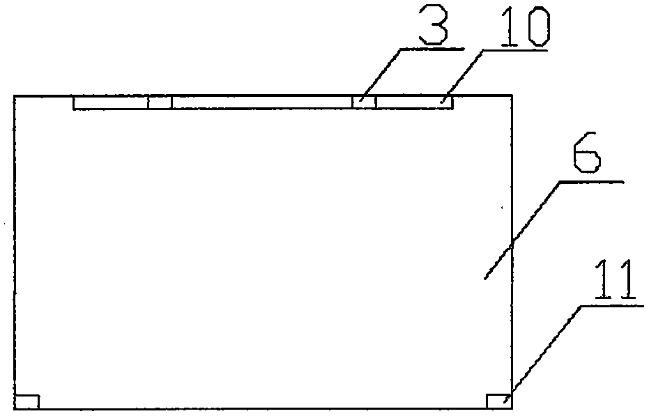 Cage device convenient for enabling chicken flocks to go out of cage and making preparations before slaughtering