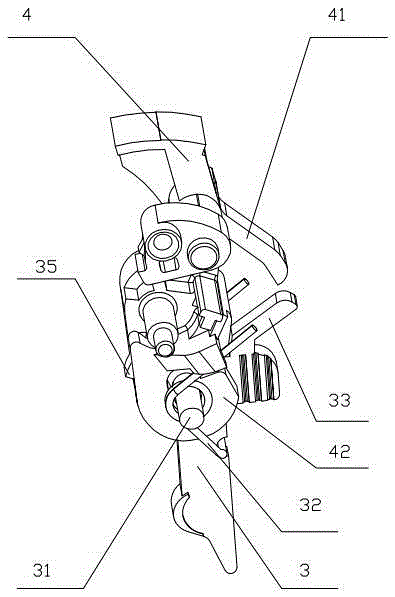 A small circuit breaker with quick closing mechanism of contacts