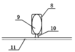 Switching buffer device for different pressure media in pipeline transportation and pipeline transportation system