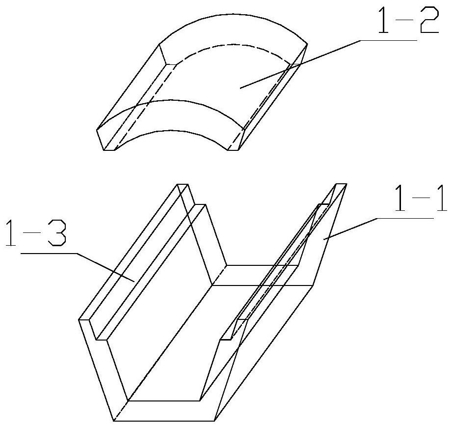 Anti-silting intercepting ditch assembly and intercepting ditch adopting same