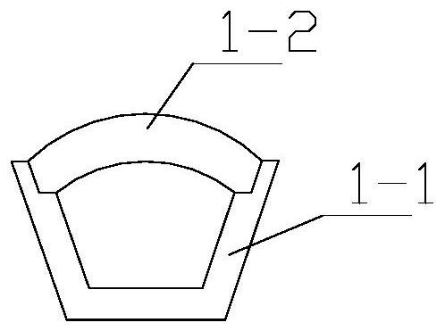 Anti-silting intercepting ditch assembly and intercepting ditch adopting same