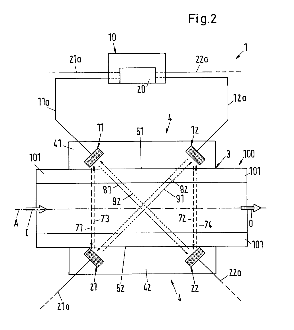 Ultrasonic measuring device and a method for the ultrasonic measurement on a flowing fluid