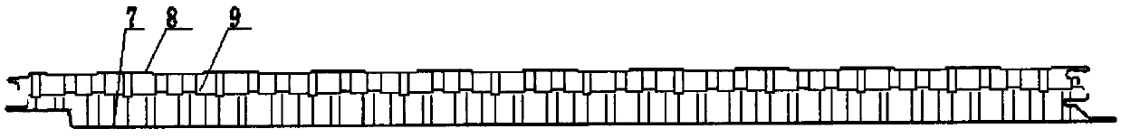 Device and method for continuously producing heat-insulating sandwich curtain wall plate