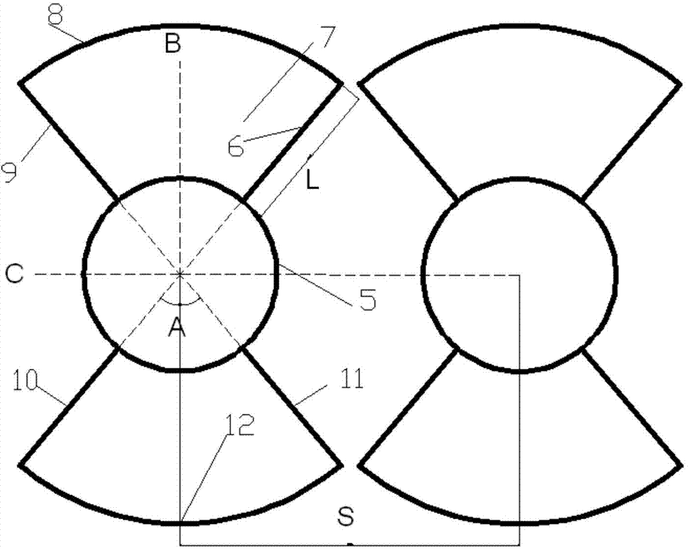 Arc-shaped closed-structure heat exchanger for descaling with sound waves