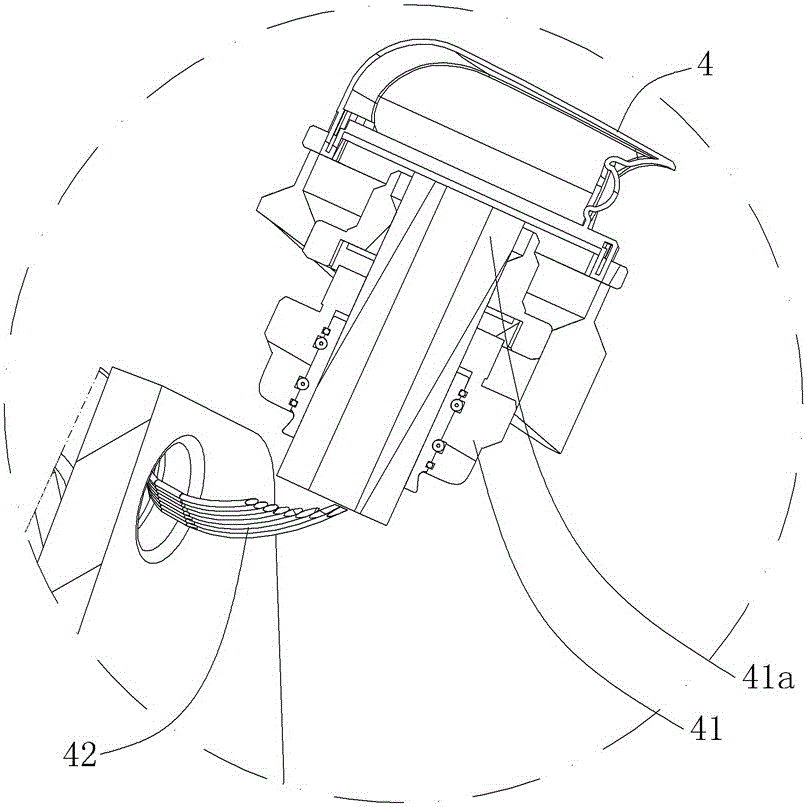 Rotary multi-view wireless automobile data recorder based on assembling at front and rear parts of roof rack