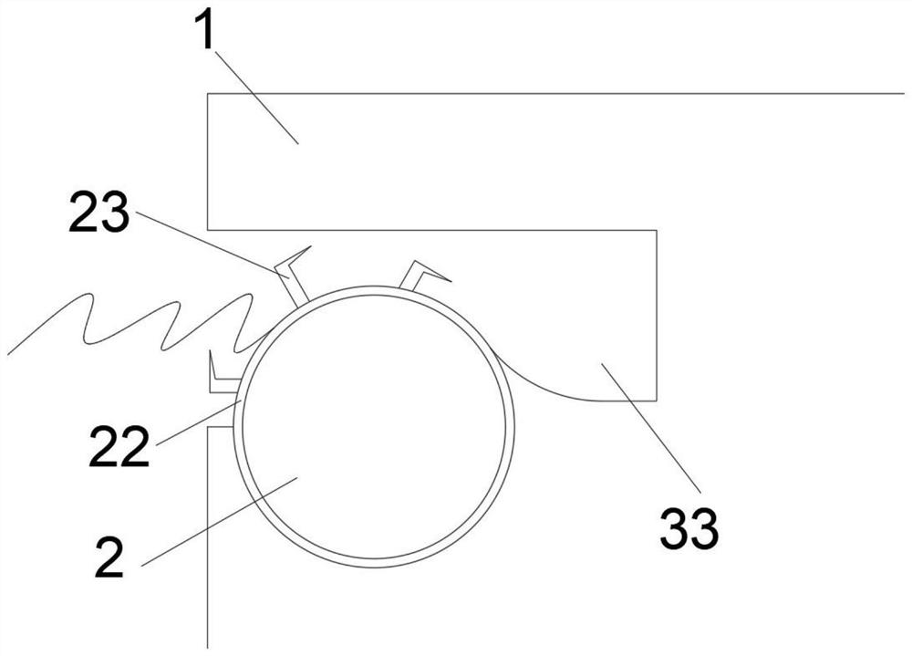 Wave energy capturing device