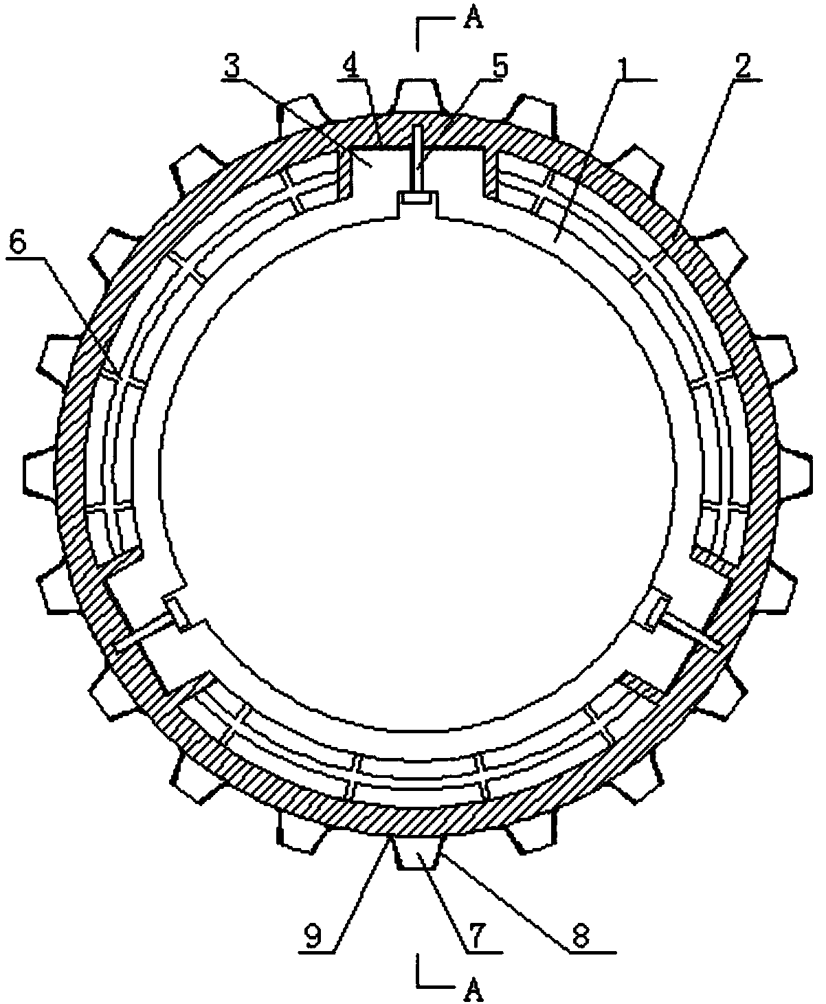 Wear-resistant tooth roll shell for roll crusher