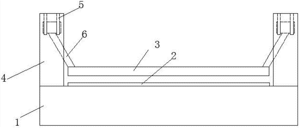 Rolling machine provided with flattening mechanism