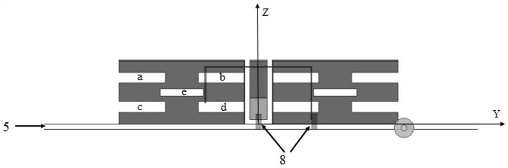 Low-profile broadband circularly polarized magnetoelectric dipole antenna