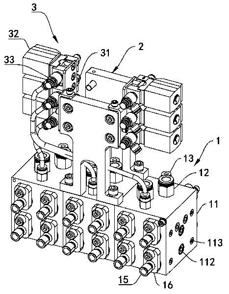 Atomizing mechanism and spraying device for die-casting production