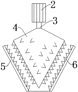 Corrugated paper smashing device good in smashing effect