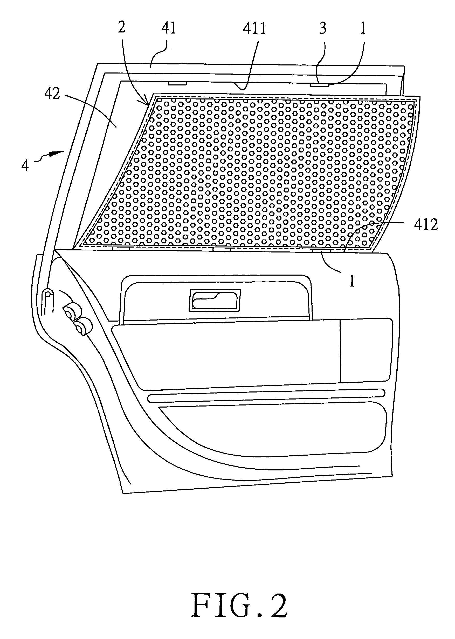 Shade assembly for automobile window