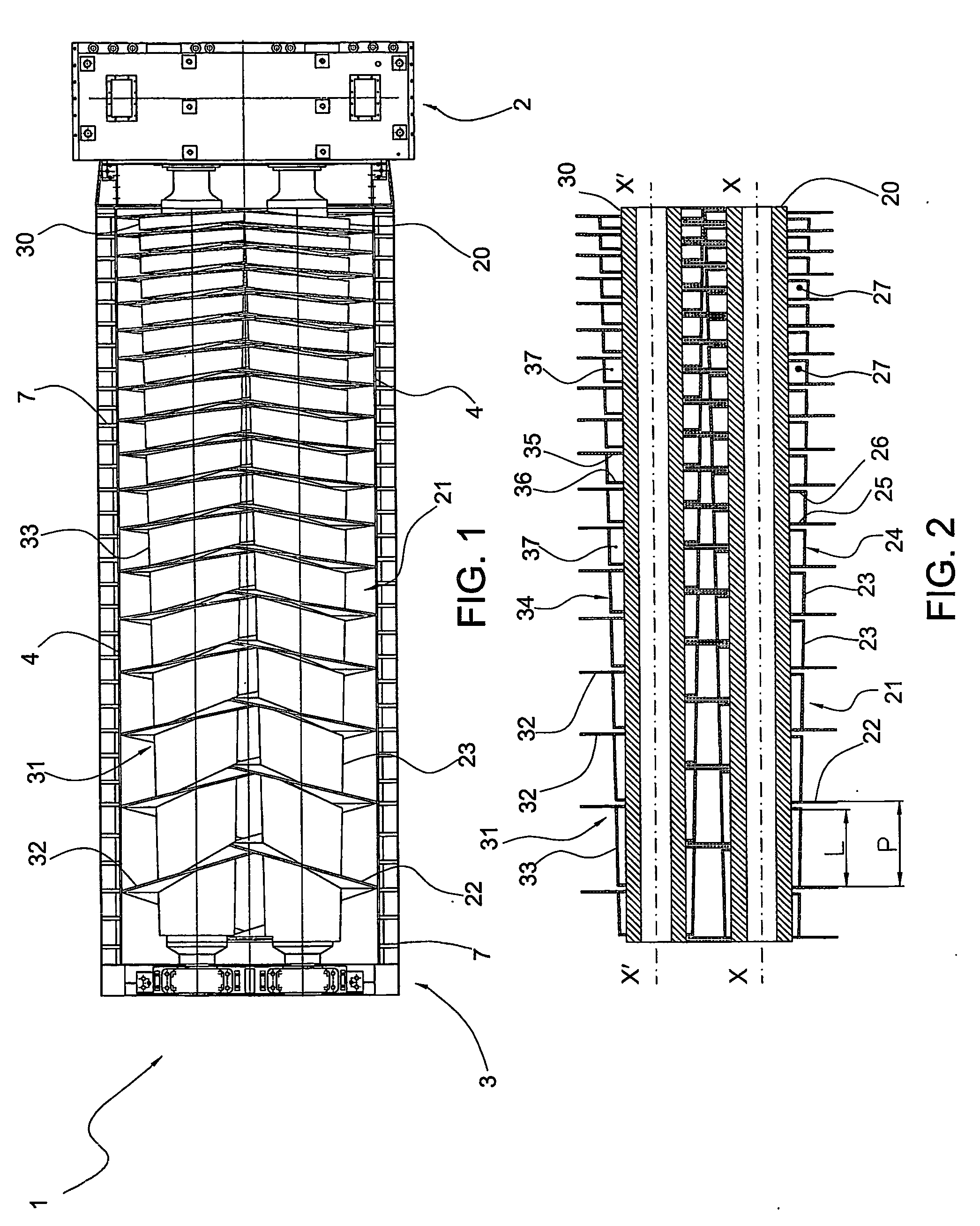 Screw press for squeezing out fibrous material