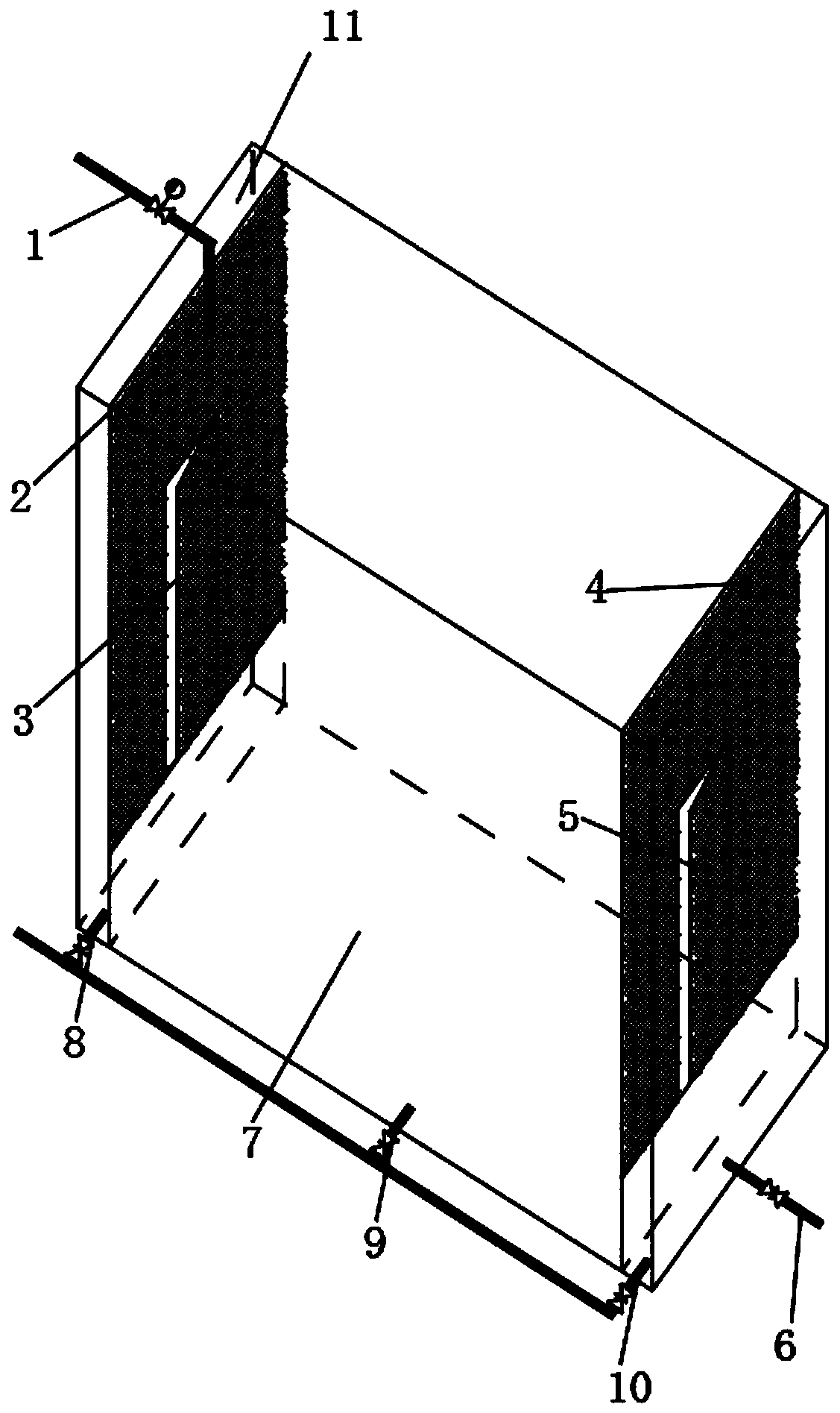 Self-filtering stainless steel water tank