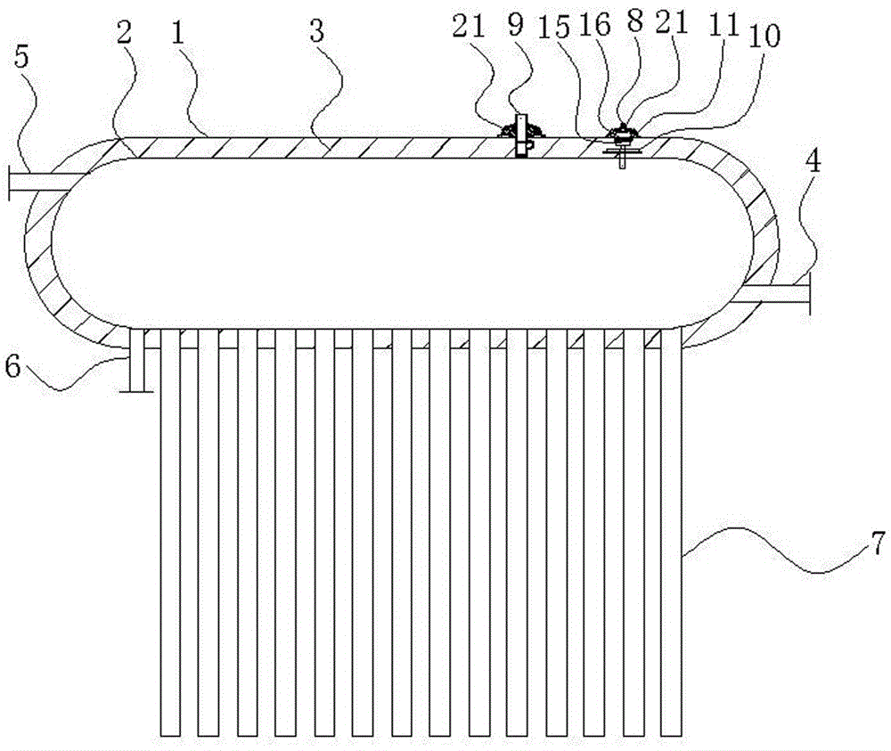 A solar thermal insulation water tank with double exhaust function for low temperature environment