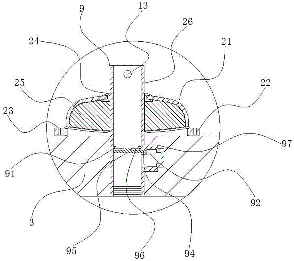 A solar thermal insulation water tank with double exhaust function for low temperature environment