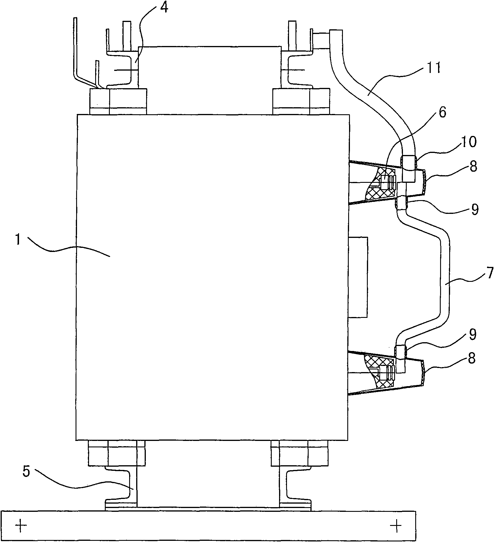 Insulation device for high-voltage outlet terminal of dry-type transformer