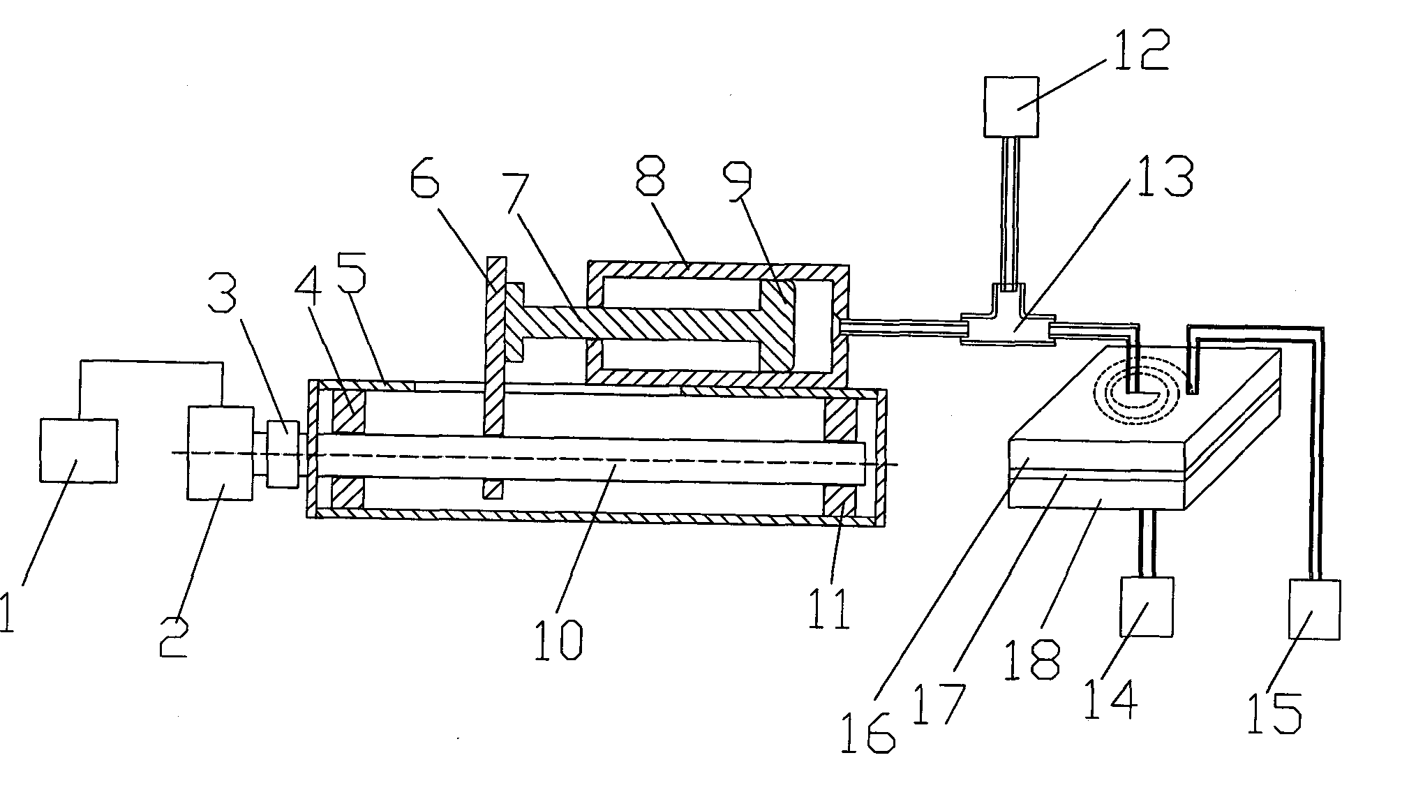 Blood separating device and separating method for filtering leucocyte