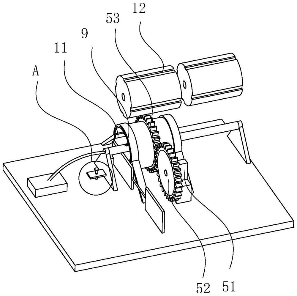 Preparation method of organic fertilizer and fermentation tank