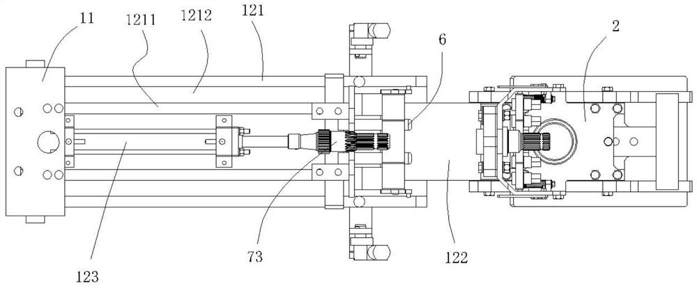 Traction connection device for tractor and agricultural implement and agricultural machinery