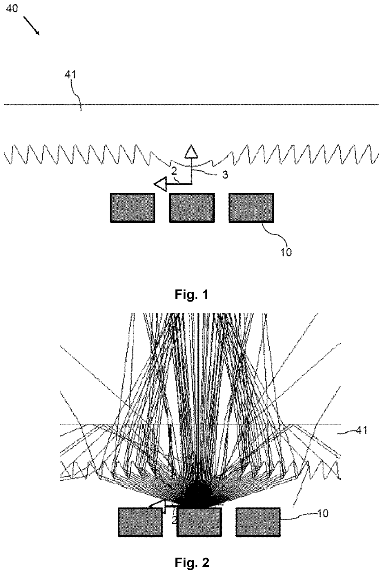 Array with light emitting diodes and varying lens