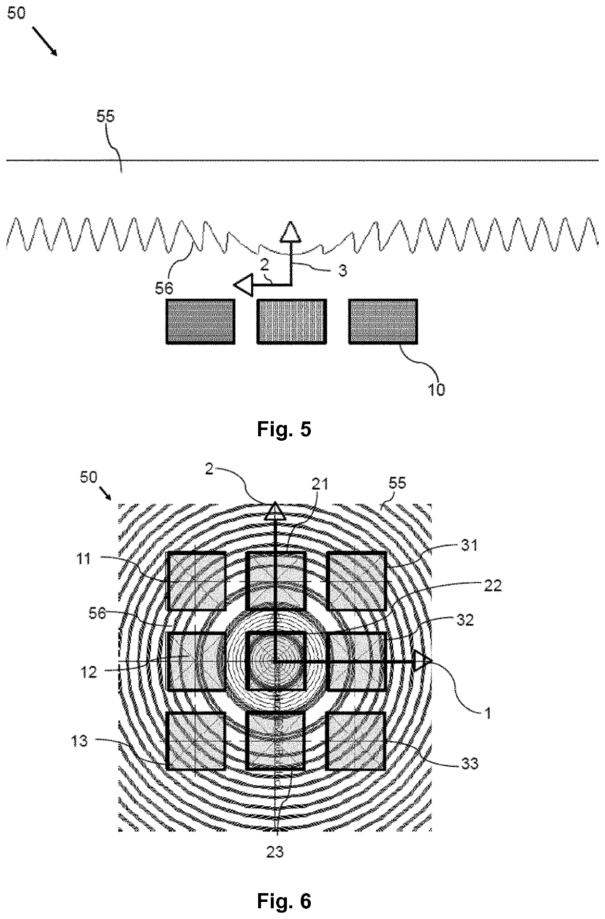 Array with light emitting diodes and varying lens