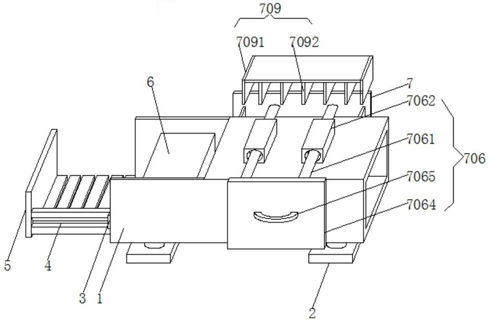 A spare rib cutting device capable of assisting in shortening the cooking time